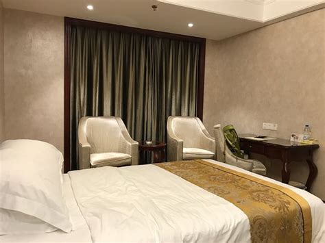 VIENNA HOTEL GUIYANG YOUZHA STREET (Guizhou) - Motel Reviews, Photos ...
