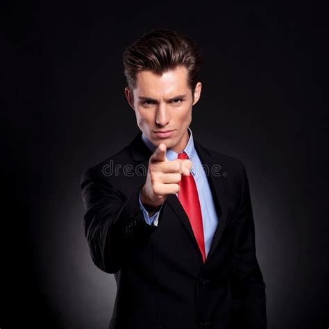 Business Man Pointing 的图像结果