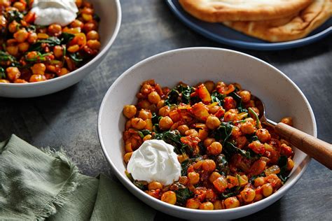 Chana Saag (Spinach, Tomato and Chickpea Curry) Recipe - The Washington ...