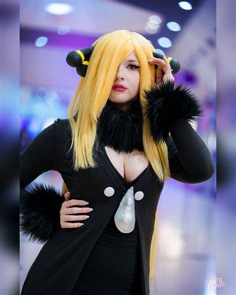 86th Floor 🔜 Japan Expo on Instagram: "💛💛💛 @tearastar as Cynthia from Pokemon! 📣 Do you have any ...