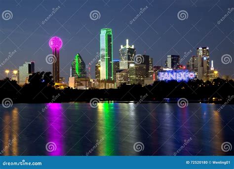 Dallas Skyline Night Scenes Editorial Image - Image of night, evening ...