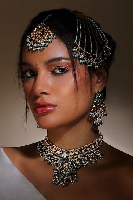 Buy Green Floral And Chaand Motif Passa by Dugran By Dugristyle Online ...