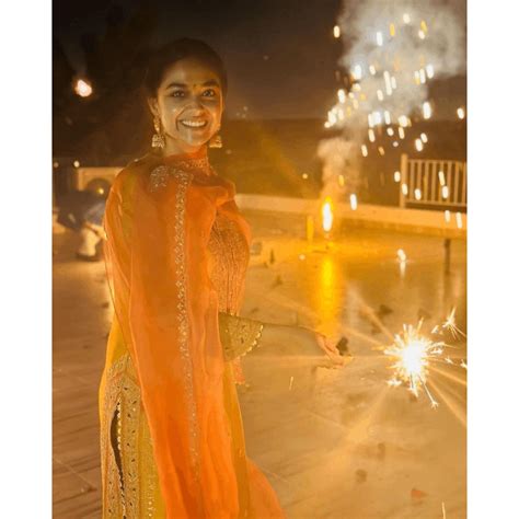 Vijay Deverakonda-Rashmika Mandanna's happy times, Nayanthara-Vignesh ...