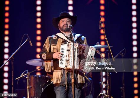 Image result for Intocable Lead Singer