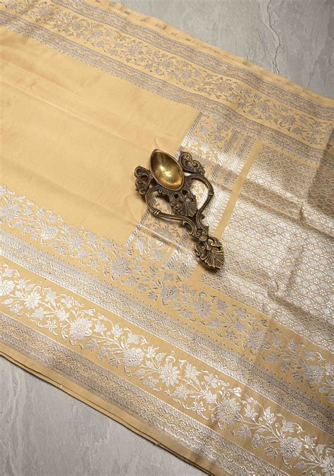 Light Beige Handowven Mashru Silk Saree with Silver Zari Border | SILK ...