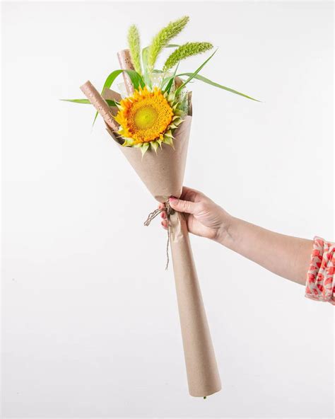从一朵花开始，单支花束包装法！_花筒