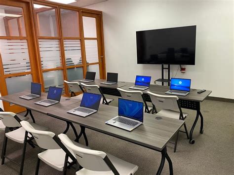 Computer Lesson Training 的图像结果