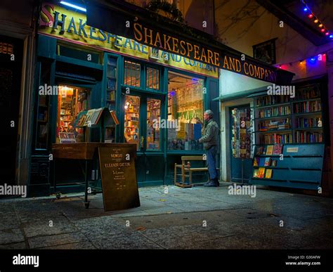 Shakespeare and Company bookstore, Paris, France, Europe Stock Photo ...