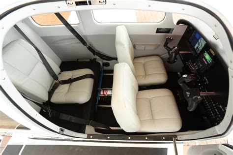 Pilot 100i Aircraft | Trainer Class | Piper Aircraft