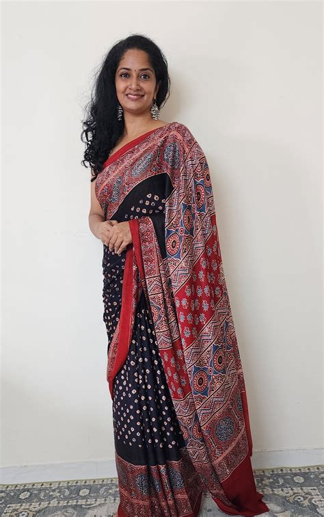 Bandhani Ajrakh saree (Black and red) – Fabric Fables