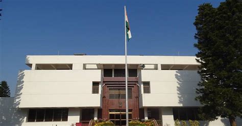 Two Indian High Commission staff members go missing in Pakistan, say ...