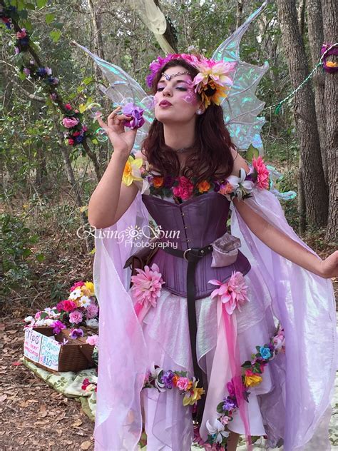 Pin by Ashleigh Modglin on Renn Faire Costume Inspo | Fair outfits ...