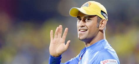 MS Dhoni’s Bio, Age, Relationships, Latest Buzz, Photos & Videos