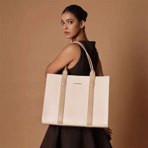 White Handbags for Women – Lino Perros