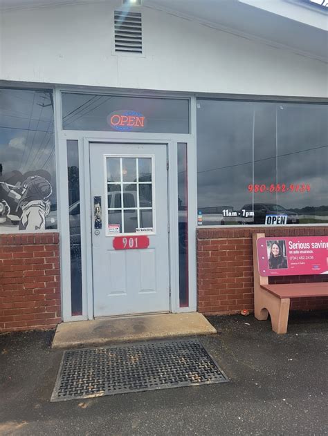 Thelma Lou BBQ & Grill | 901 College Ave, Shelby, NC 28152, USA