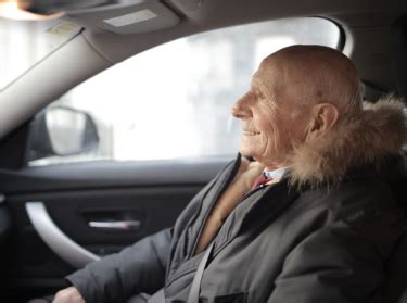 Vehicle Insurance and Renewal | RoadMech India