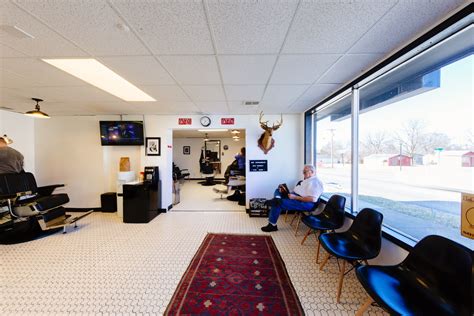 Hudson / Hawk Barber & Shop North on West Kearney in Springfield ...