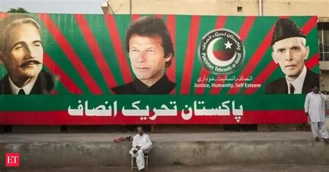 Imran Khan: Khan gains in Pakistan vote, haggling over government ...