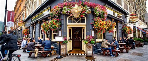 6 Best Cafes in London for a Perfect Leisure Evening