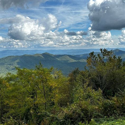 PISGAH INN (Waynesville) - Hotel Reviews & Photos - Tripadvisor