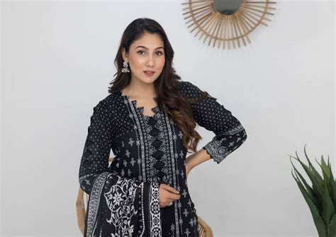 REGALIA SALINA BLACK AND WHITE CHAPTER 3 WHOLESALE LAWN ORIGINAL ...