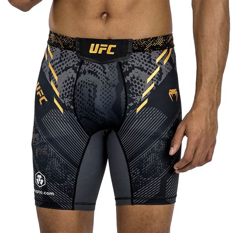 VENUM Compression Shorts UFC Authentic Fight Night, Adrenaline, schwarz-gold, S | S | 12936-2