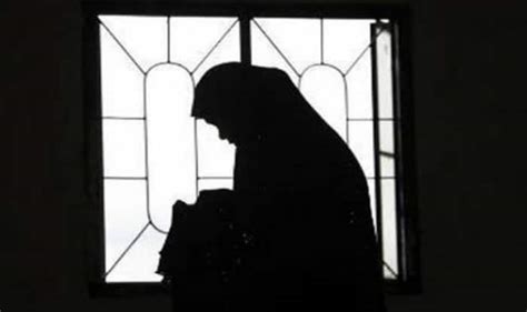 Clerics urge Muslim bodies for reforms in triple talaq | India.com