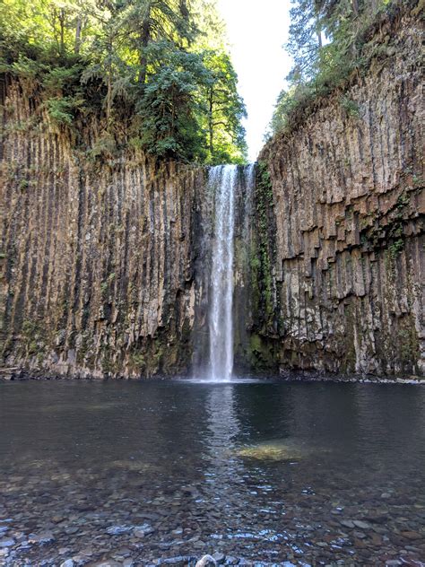 Abiqua Falls Oregon. [OC] [3036*4048] : r/EarthPorn