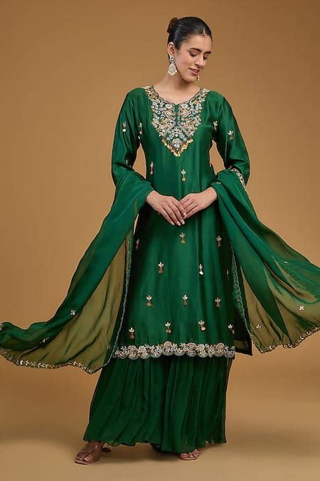 Buy Green Kurta Chanderi Silk Hand Embroidered Dabka Floral Yoke With ...