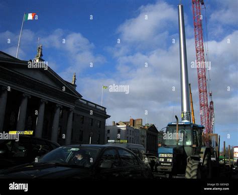 Dublin - Spire Monument Stock Photo - Alamy