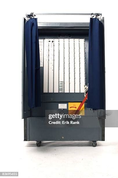 Voting Booth 的图像结果