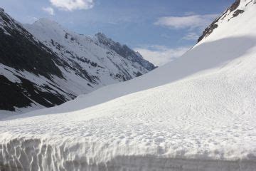 5 Nights 6 Days Leh Ladakh Tour Package | Leh, Nubra, Pangong Lake ...