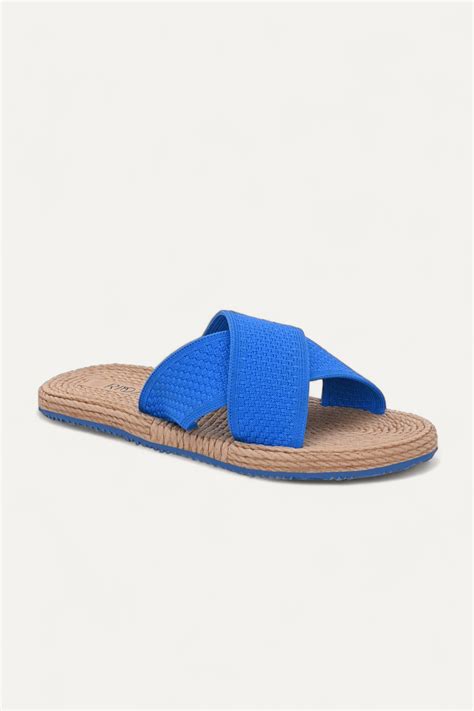 Casual Walkers – Eco-Friendly Women’s Sandals & Footwear | Rioz