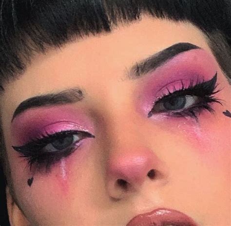 alt pink makeup