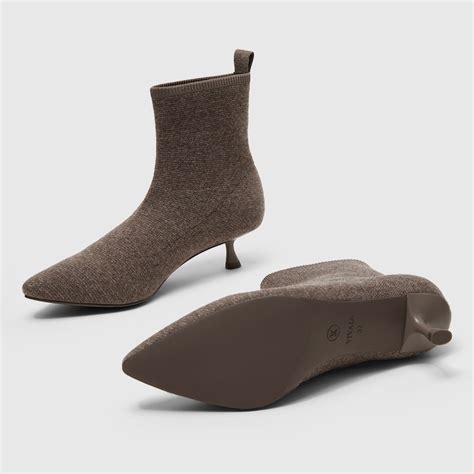 Naomi Wool Pointy Washable Kitten Heel Boots in Coffee Grey | VIVAIA