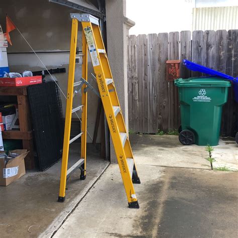 Husky 6 Ft Ladder for Sale in San Diego, CA - OfferUp