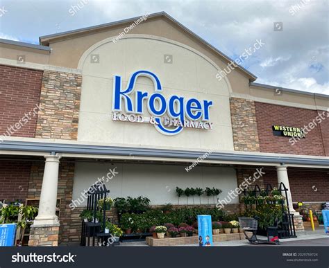 Kroger Food Photos, Images and Pictures