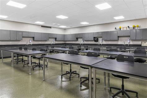 East Prairie Middle School - Gray Design Group