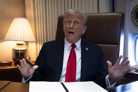 Julianne Moore Reacts With Shock To Trump's Book Ban