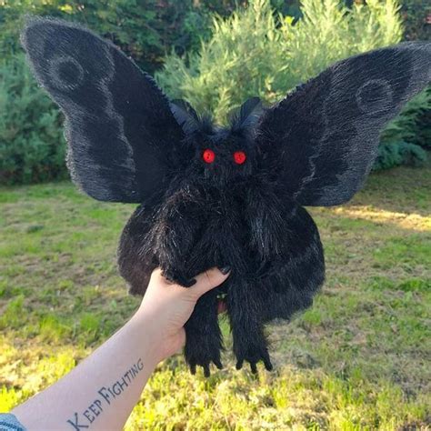 Yuege Gothic Mothman Plushie with Red Eyes - Halloween India | Ubuy