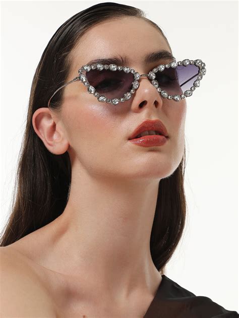 Women Sunglass Available Online