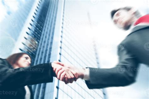 Handshake Deal Wallpaper 的图像结果