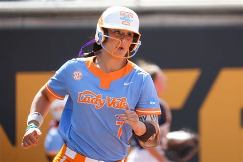 Tennessee softball roster 2025: Lady Vols on Karen Weekly's team