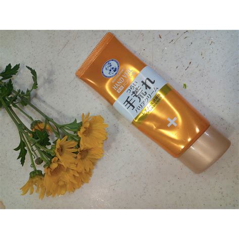 Rohto Mentholatum Hand Veil Barrier Cream For Rough Skin 70g – Japanese ...