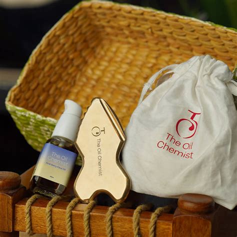 Gifting Rituals – The Oil Chemist