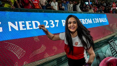 Preity Zinta slams troll over Glenn Maxwell marriage joke: Stop the ...