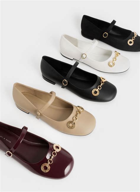 Nude Circle Chain-Link Mary Janes - CHARLES & KEITH AE