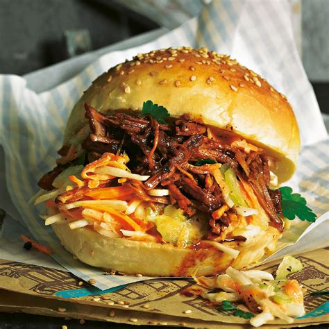 "Pulled Pork"-Burger | BRIGITTE.de