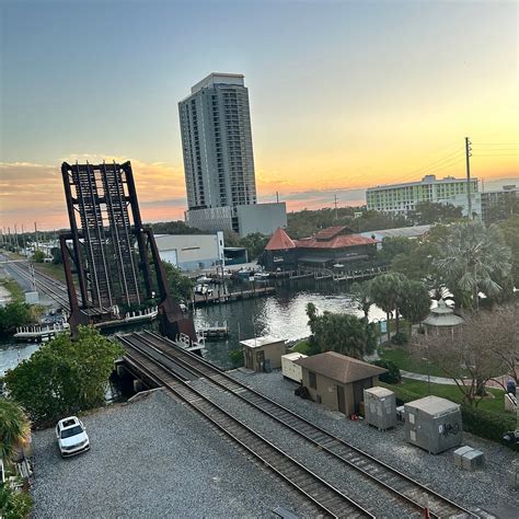 FLOW FORT LAUDERDALE HOTEL - Lodging Reviews, Photos, Rate Comparison ...