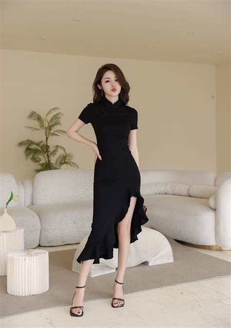 Cheong Midi Dress – Elegant Women’s Fashion Midi Dress | Qorsage